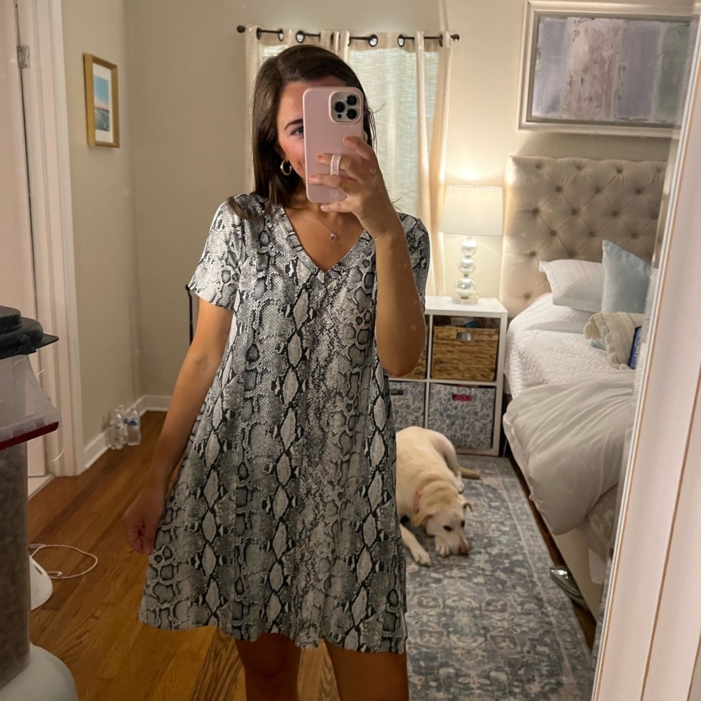 ENTRO T-shirt dress size small